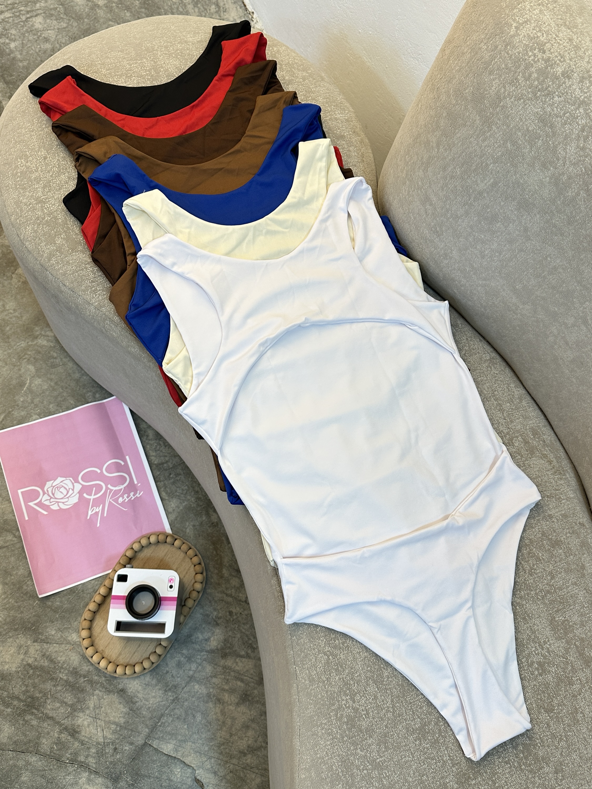 BODY UNICOLOR R3